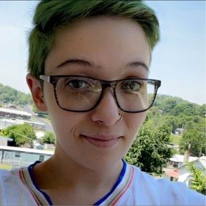 Meet your Posher, Loren